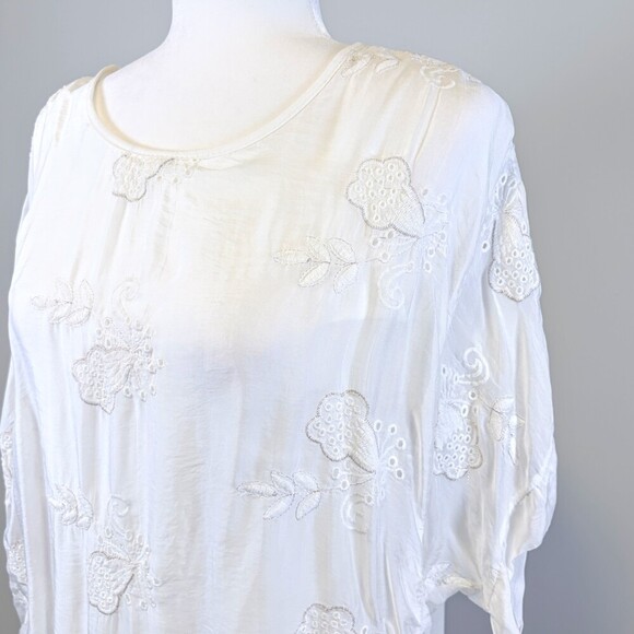 Tendenze Tops - Silk Blouse Italy Embroidered Florals Fairy Core Casual Luxury White Size Small